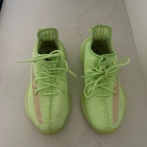 Yeezy Boost 350 V2 GID 'Glow'